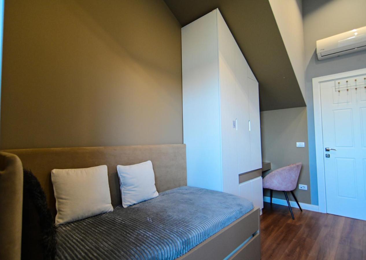 Stylish Two Bedroom House With Private Pool Tirana